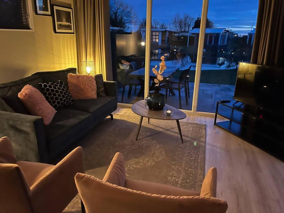Luxus Chalet Waterfront Lathum Eksteriør billede